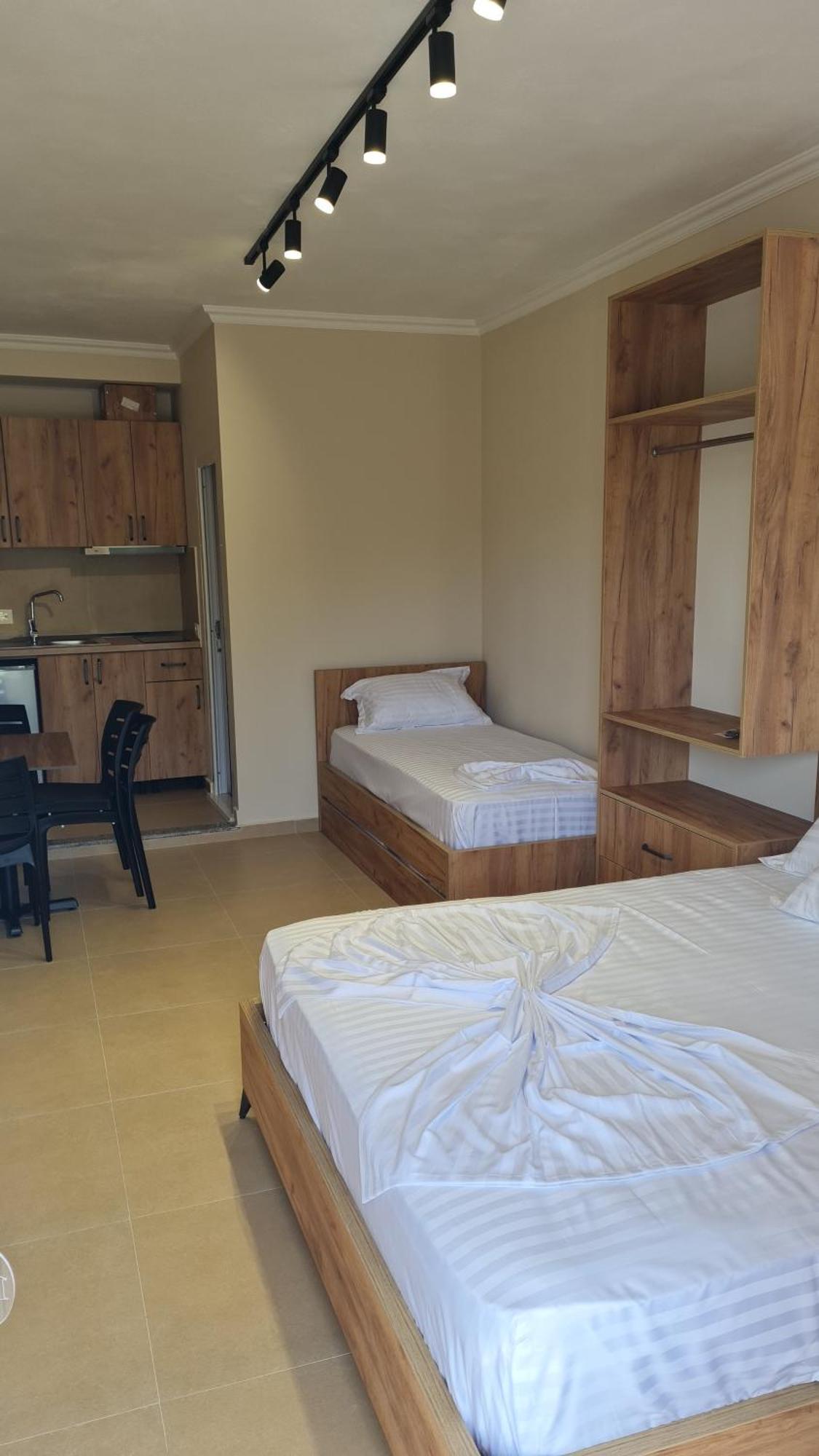 Sol Apartments Gjiri Lalzit Durrës 외부 사진