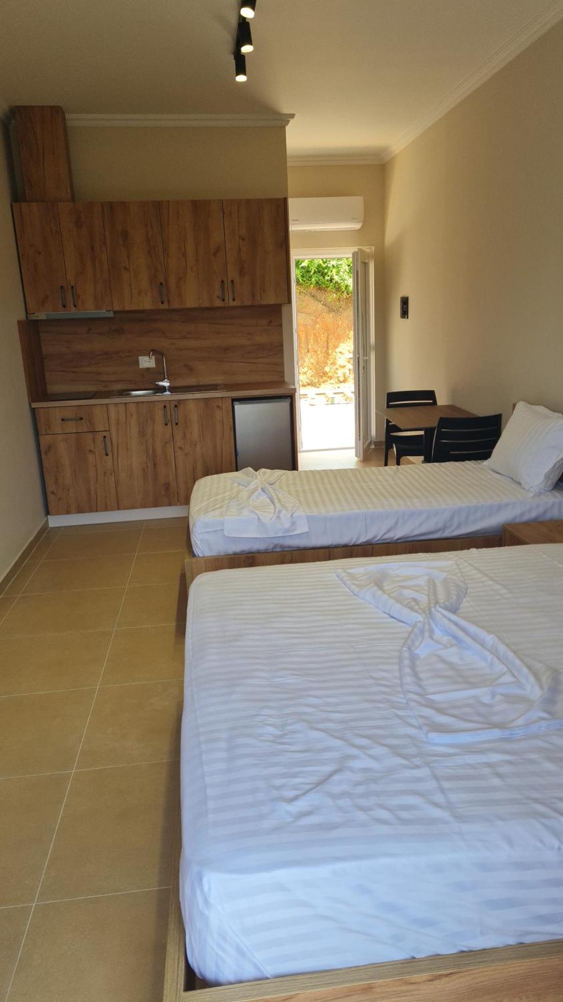 Sol Apartments Gjiri Lalzit Durrës 외부 사진