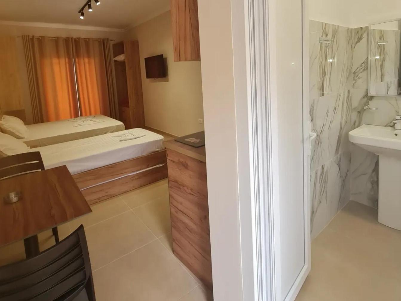 Sol Apartments Gjiri Lalzit Durrës 외부 사진
